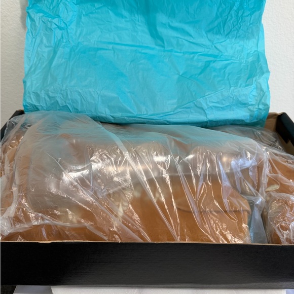 Elegant Suede and Floral Embroidered Caramel Heeled Boots NIB Size 10.5 - Picture 4 of 12